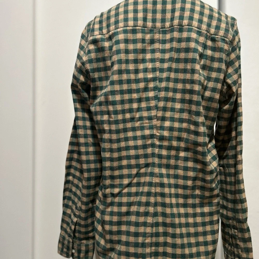 Frank & Eileen “Barry” Green and Tan Plaid Shirt - Picture 6 of 8